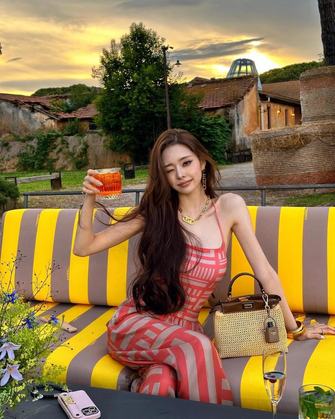 상세 이미지