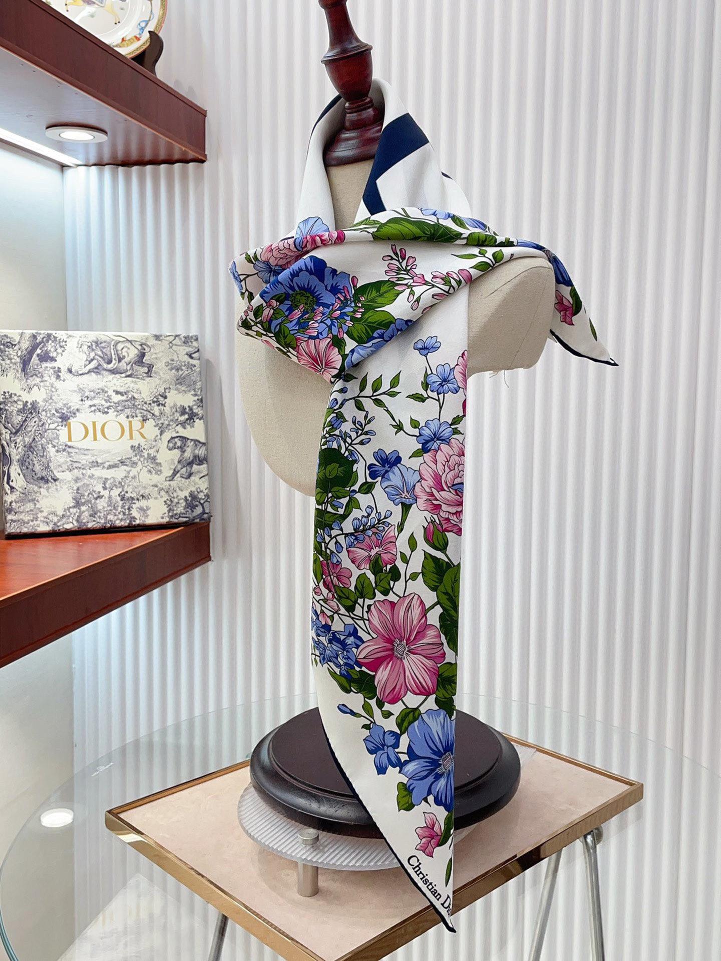 상세 이미지