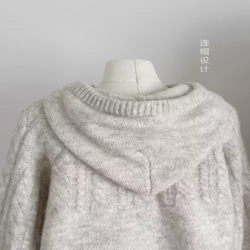 노브랜드 우드토글 후드 케이블 니트 풀오버