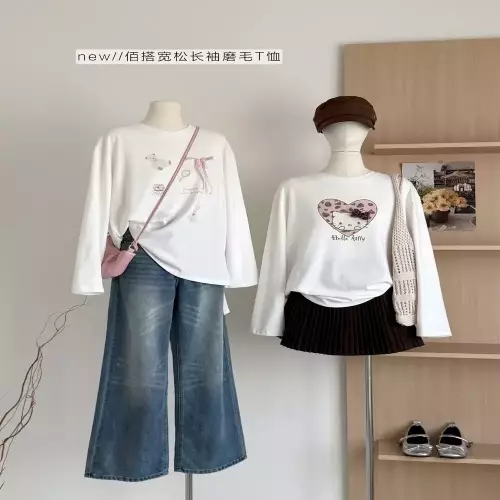 노브랜드 헬로키티 하트 프린트 기모 롱슬리브 티
