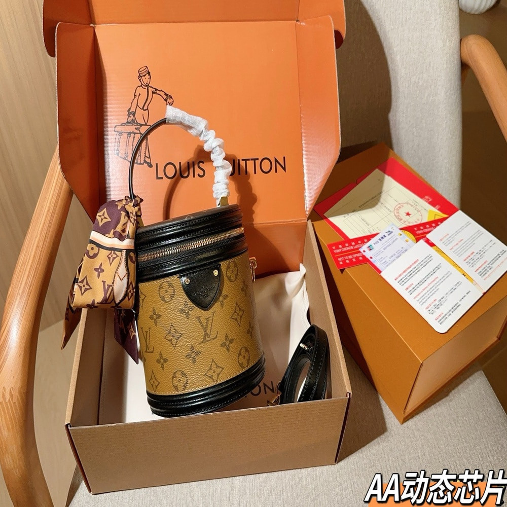 루이비통 모노그램 원통형 드로우스트링 백