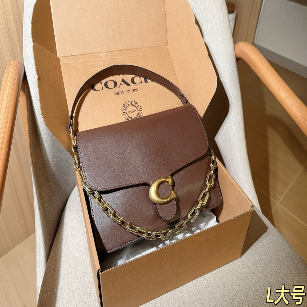 코치 체인 장식 플랩 숄더백