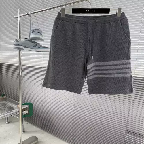 노브랜드 클래식 스트라이프 루즈핏 캐주얼 반바지