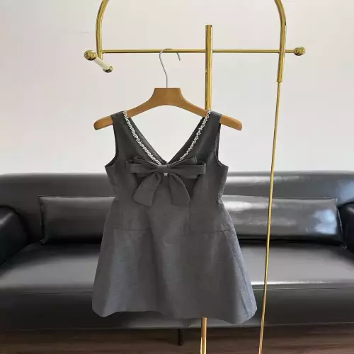 아이비 브이넥 리본 슬리브리스 드레스