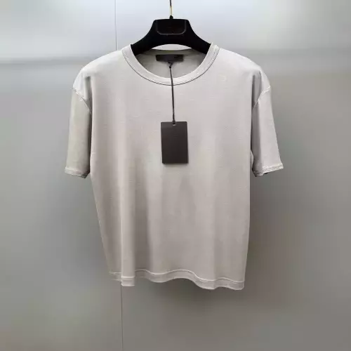 오마르 텐셀 반소매 라운드넥 티셔츠