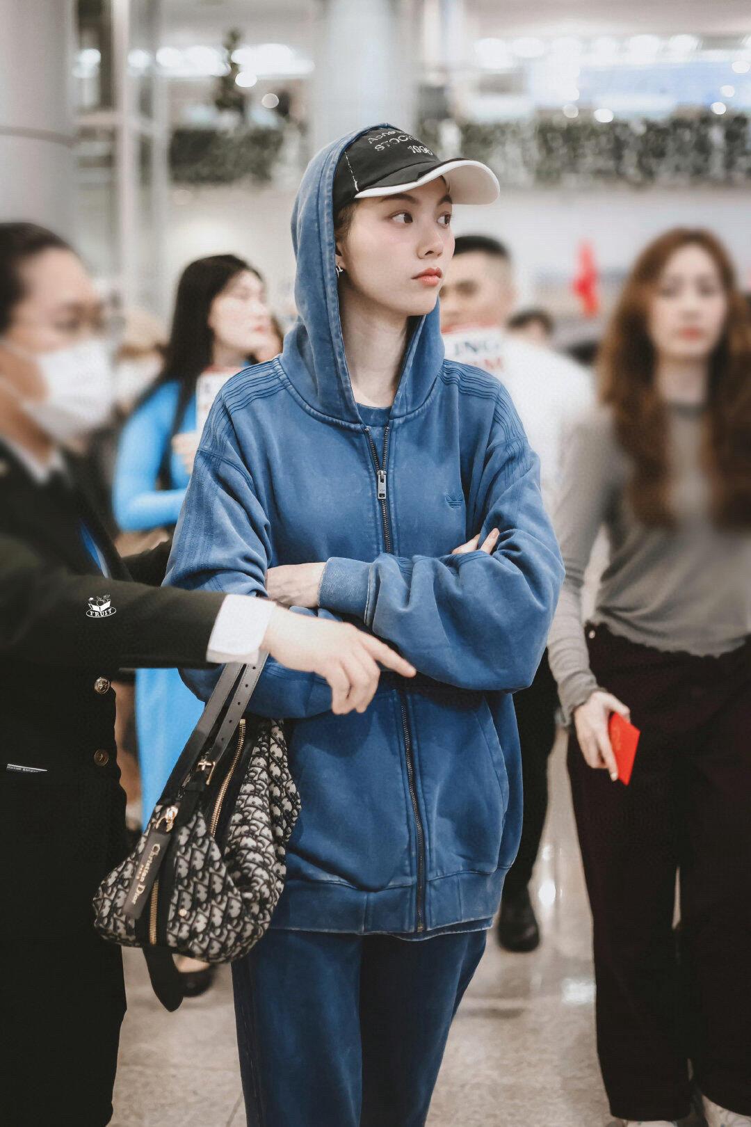 상세 이미지