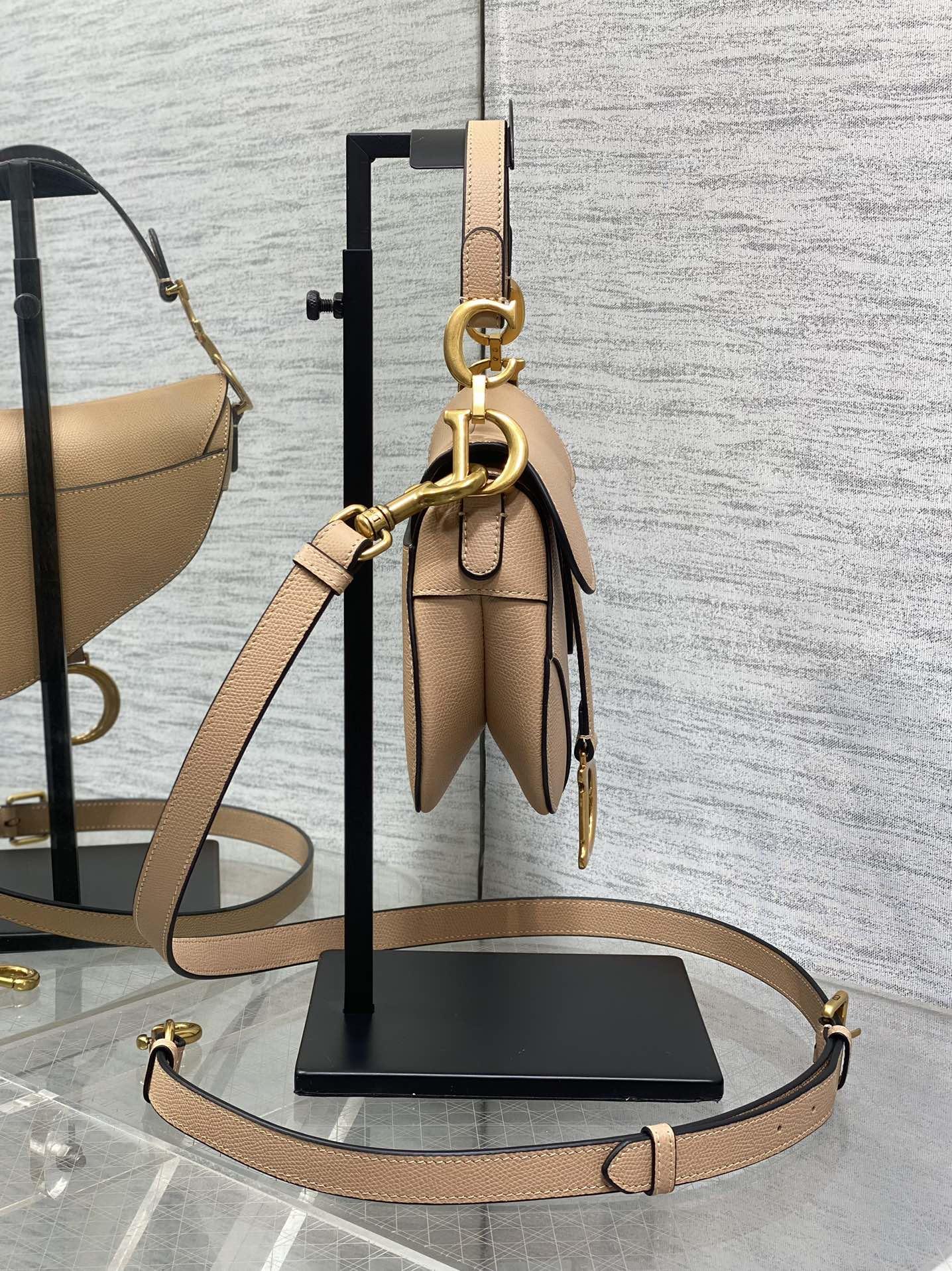 상세 이미지