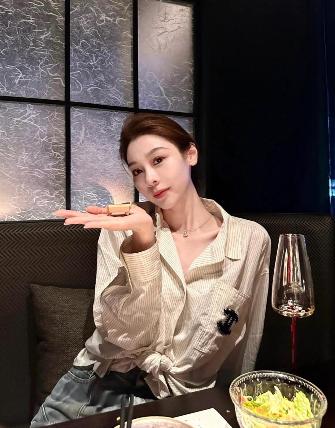 상세 이미지