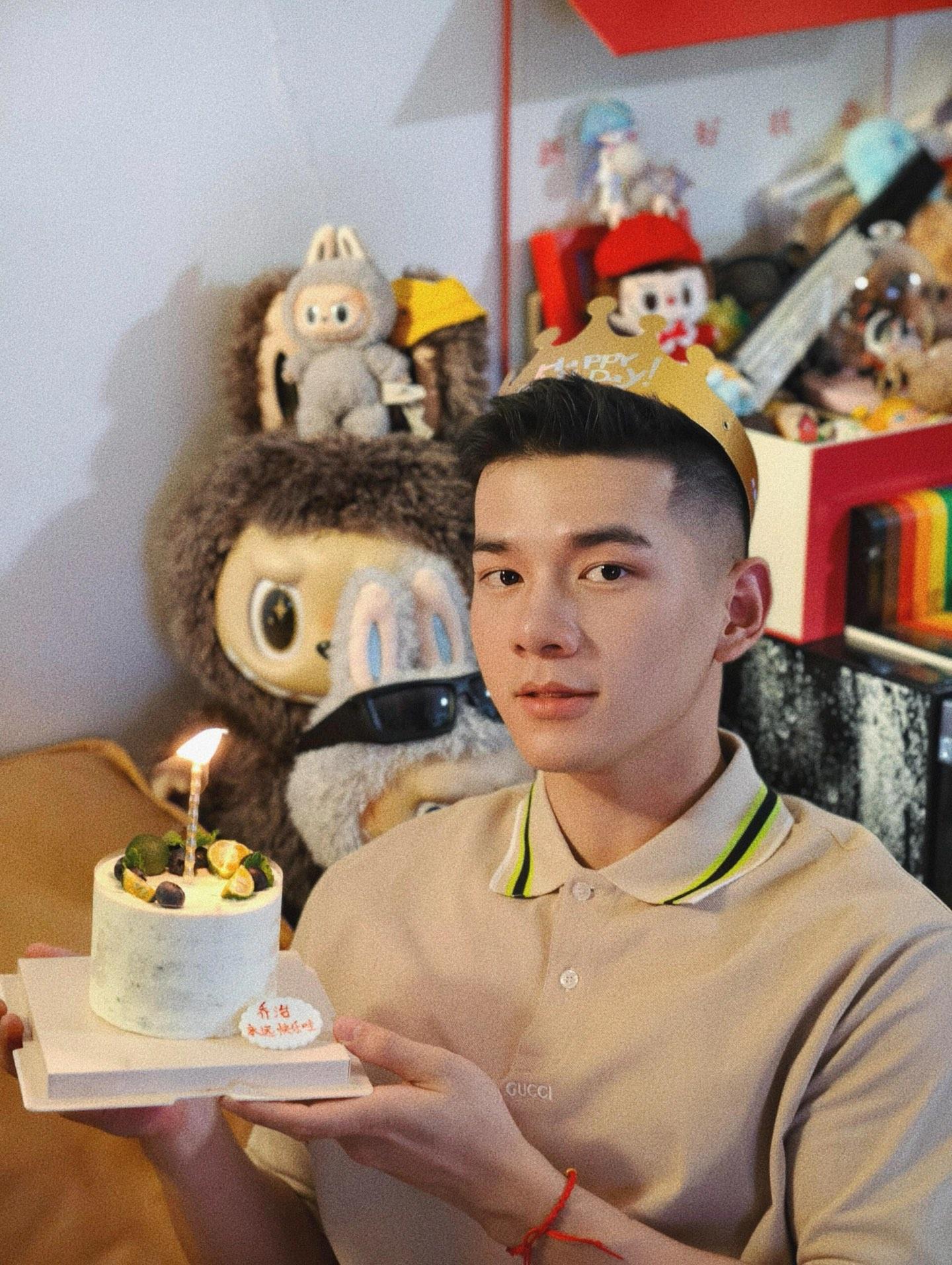 상세 이미지
