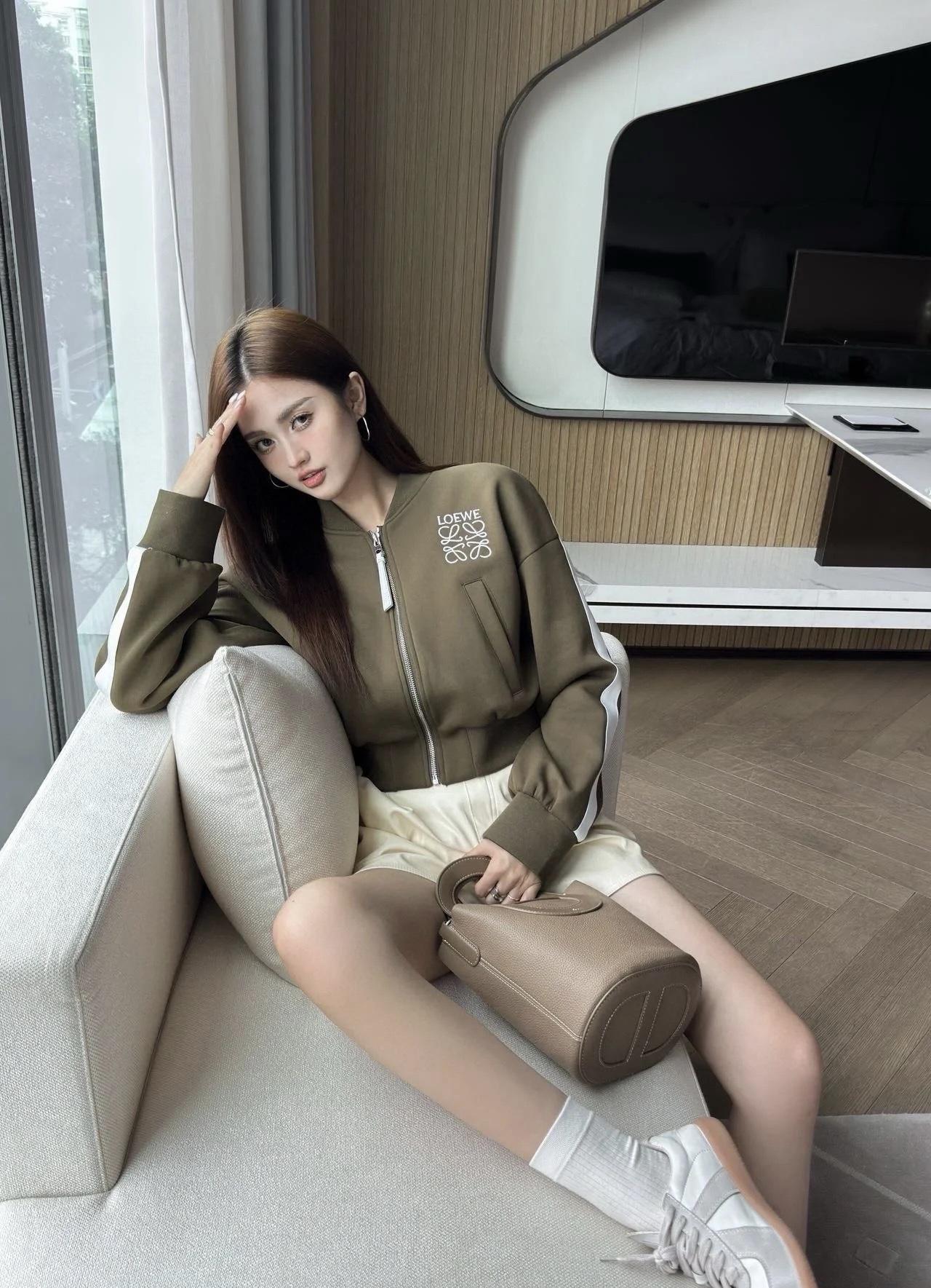 상세 이미지
