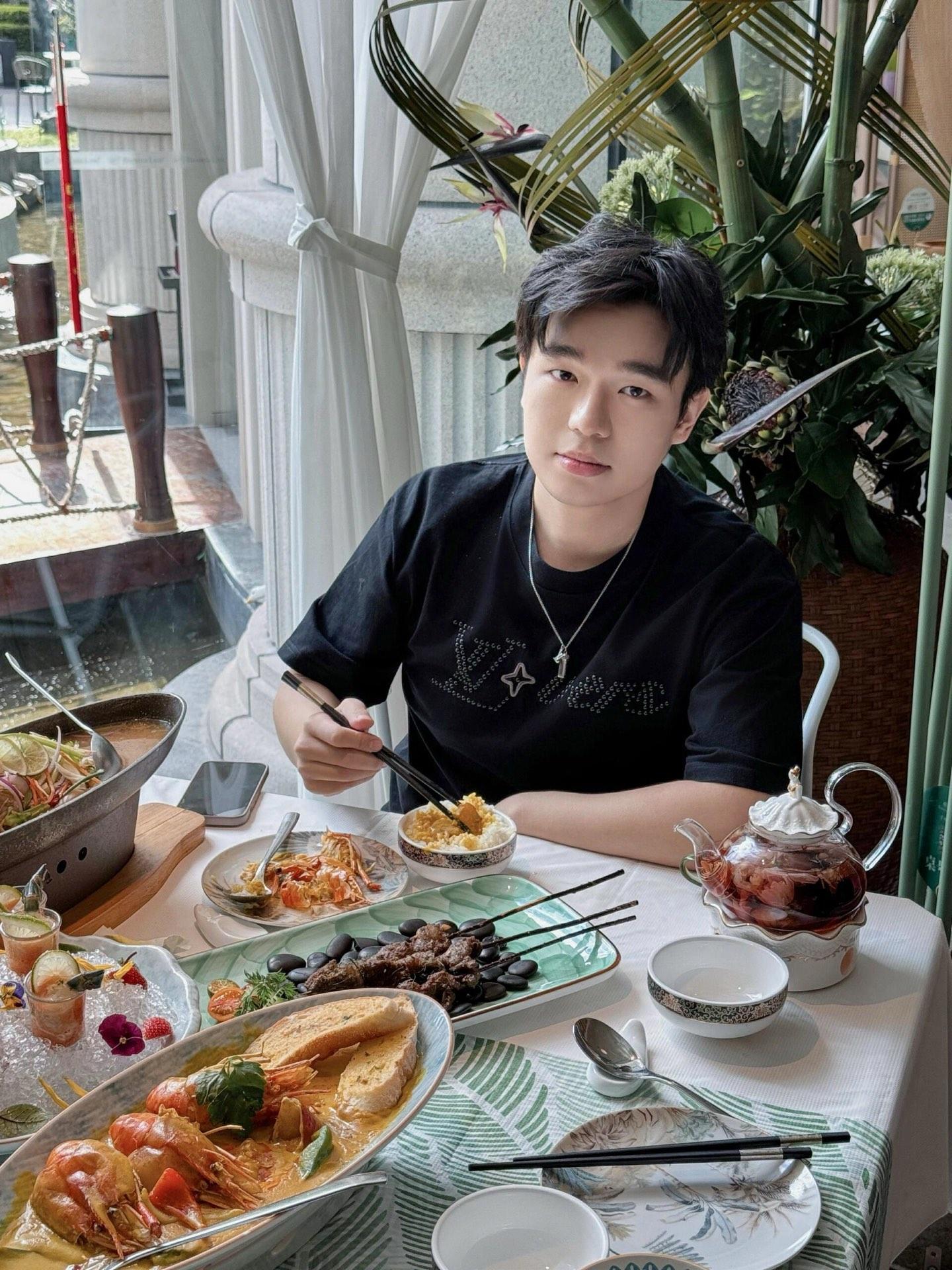 상세 이미지