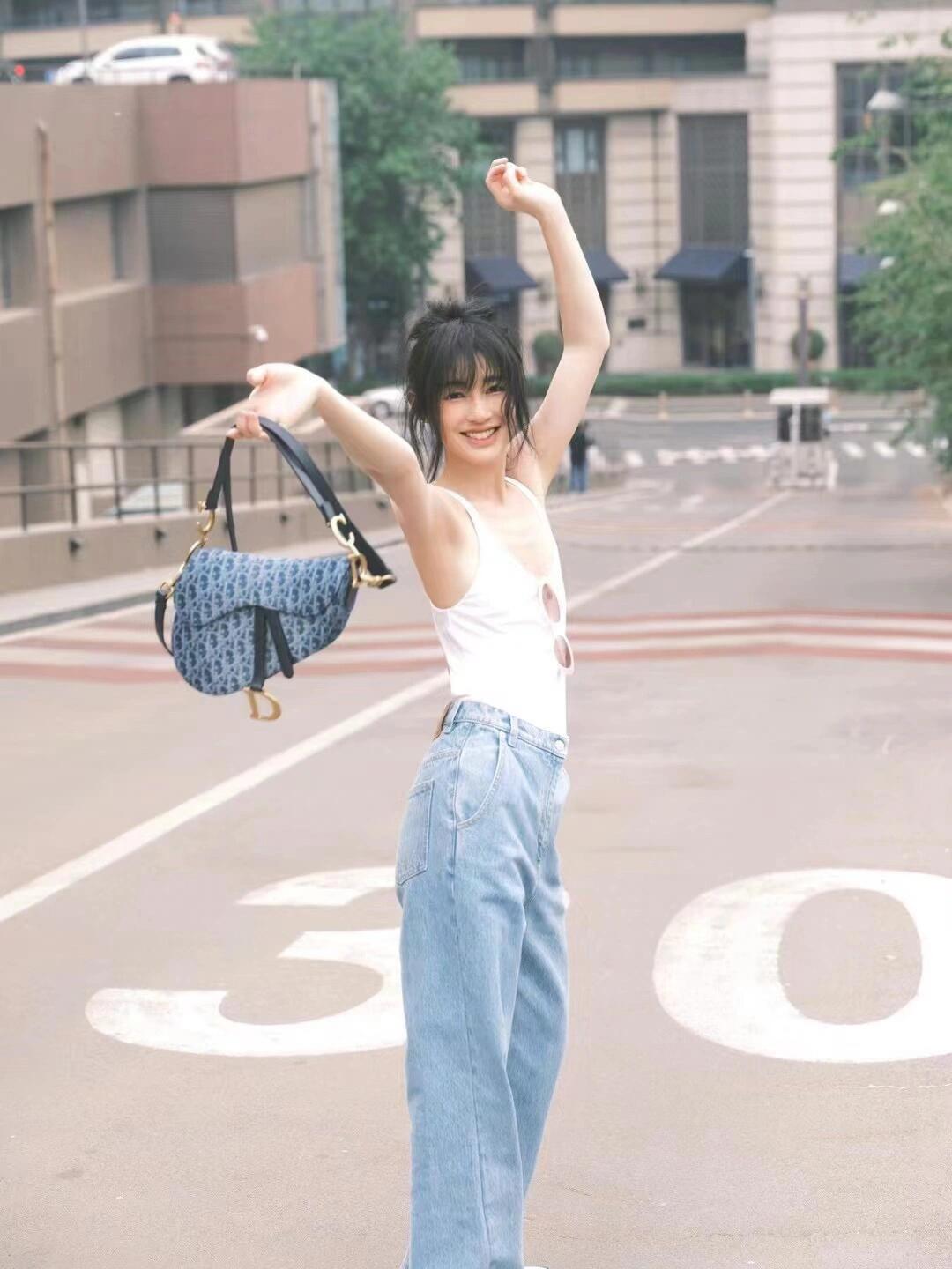 상세 이미지