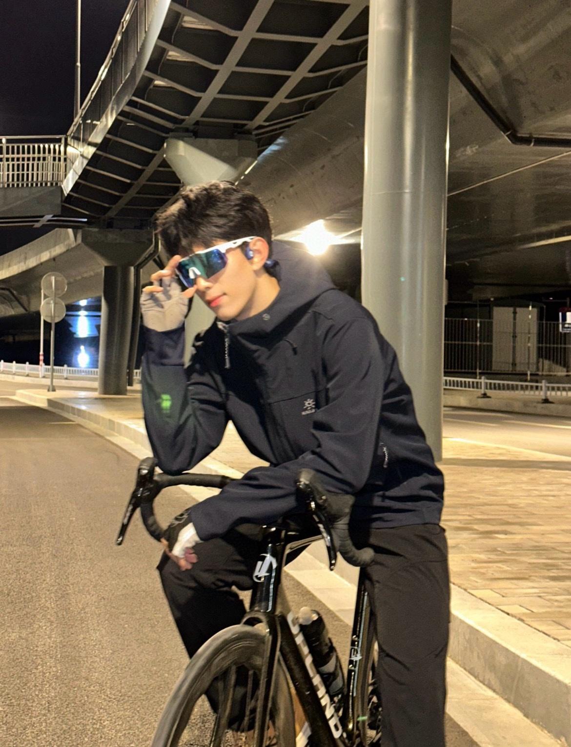 상세 이미지