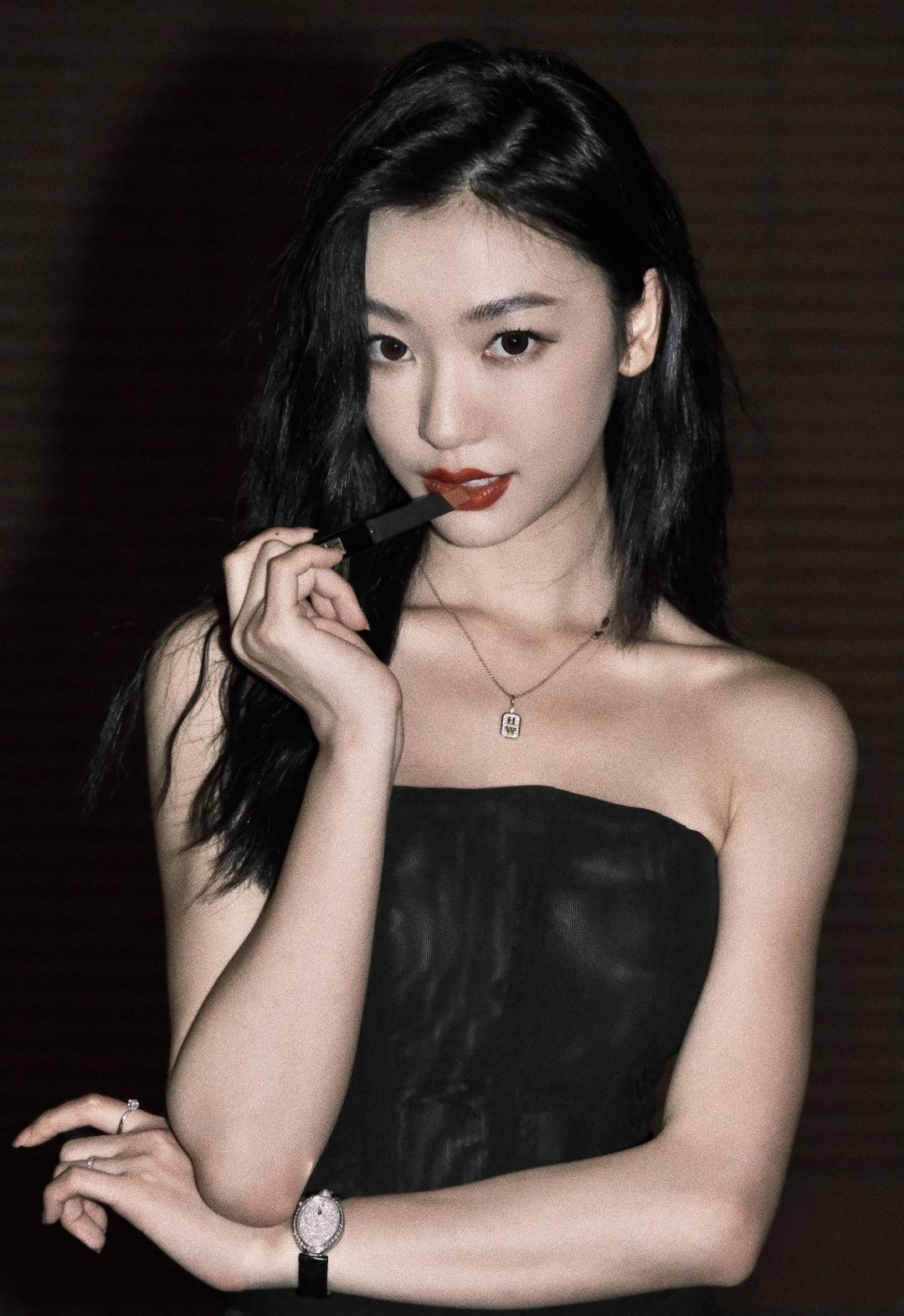 상세 이미지